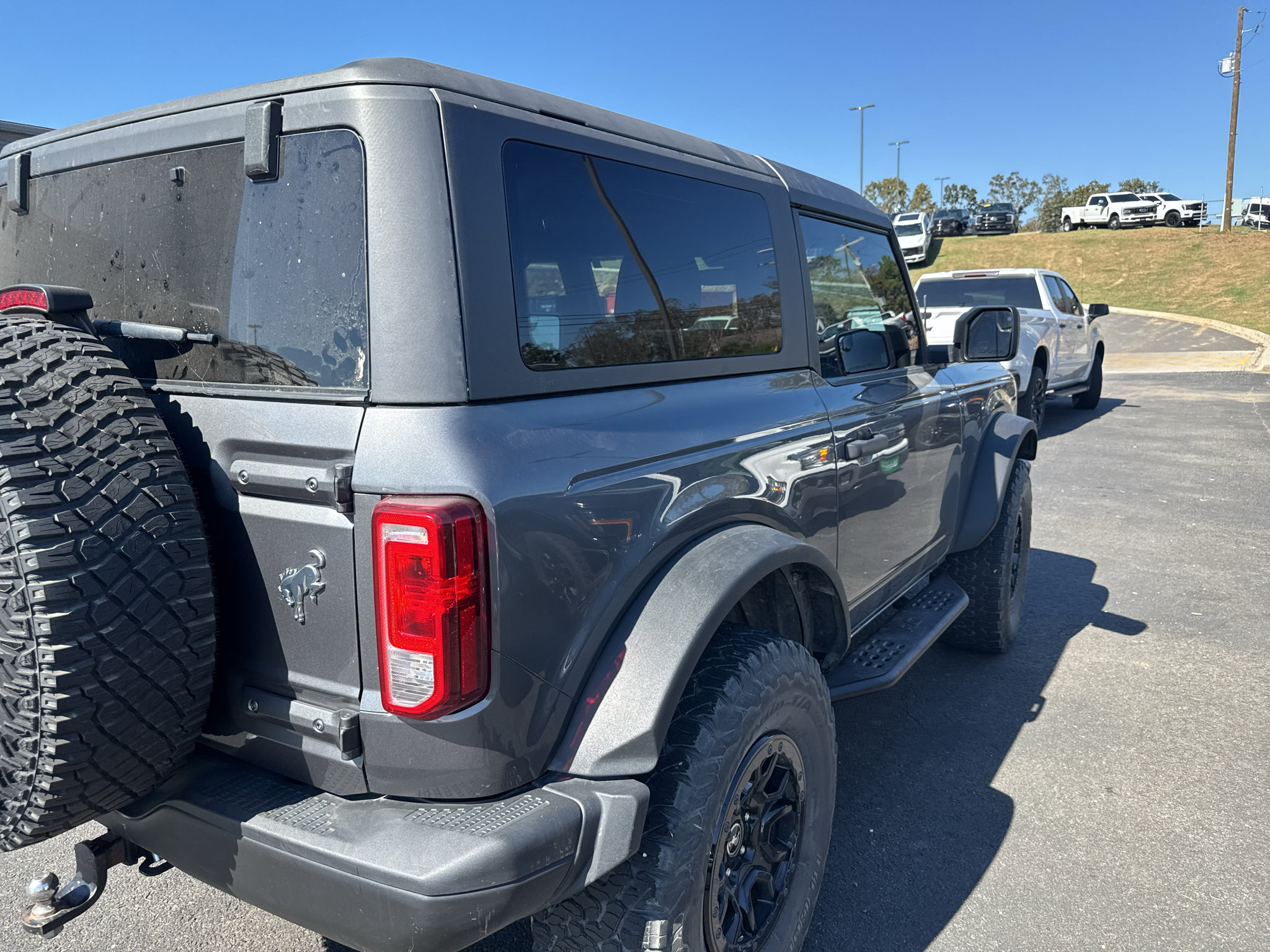 Certified 2022 Ford Bronco Black Diamond w/ Sasquatch Package AWD/4WD image 6