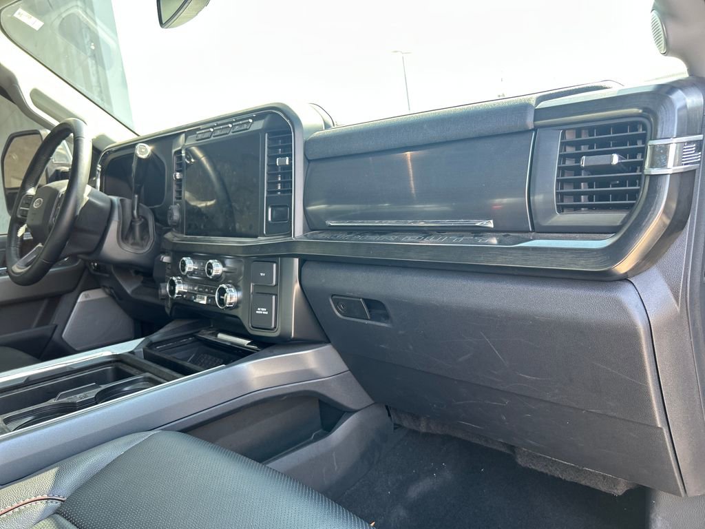 Certified 2024 Ford F250 Lariat w/ Lariat Ultimate Package AWD/4WD image 15