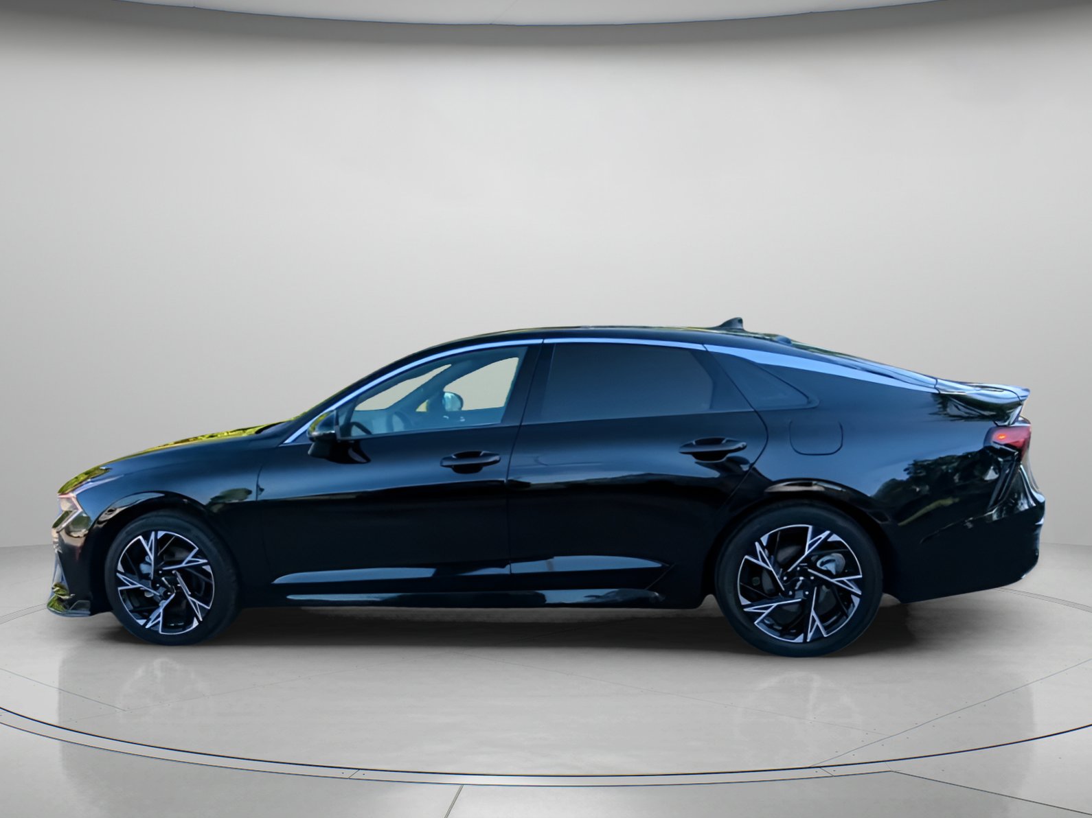 Used 2025 Kia K5 GT-Line w/ GT-Line Premium Package AWD/4WD image 14