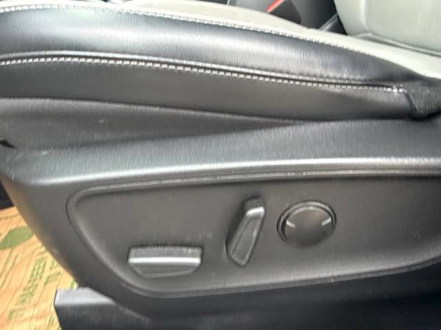 Certified 2023 Ford Escape Platinum AWD/4WD image 18