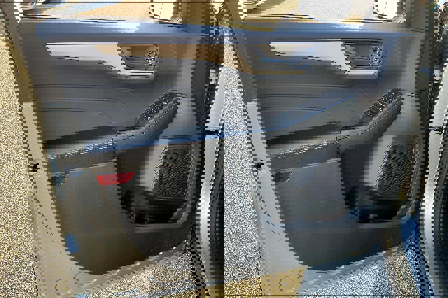 Certified 2022 Ford Escape S image 19