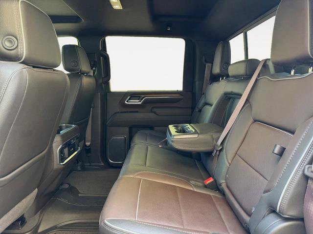 Used 2024 GMC Sierra 3500 Denali w/ Denali Reserve Package AWD/4WD image 14