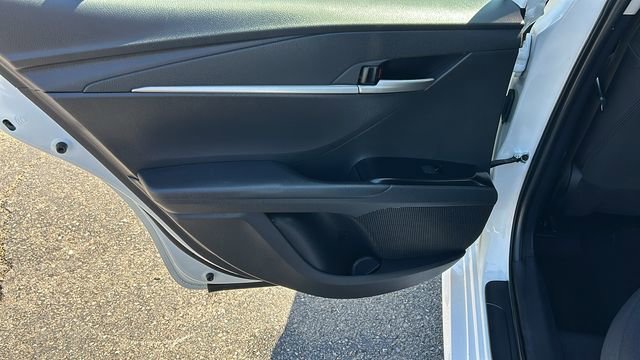 Used 2025 Toyota Camry LE FWD image 14