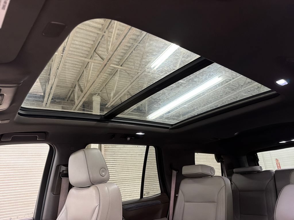 Used 2023 GMC Yukon SLT w/ SLT Premium Package RWD image 10