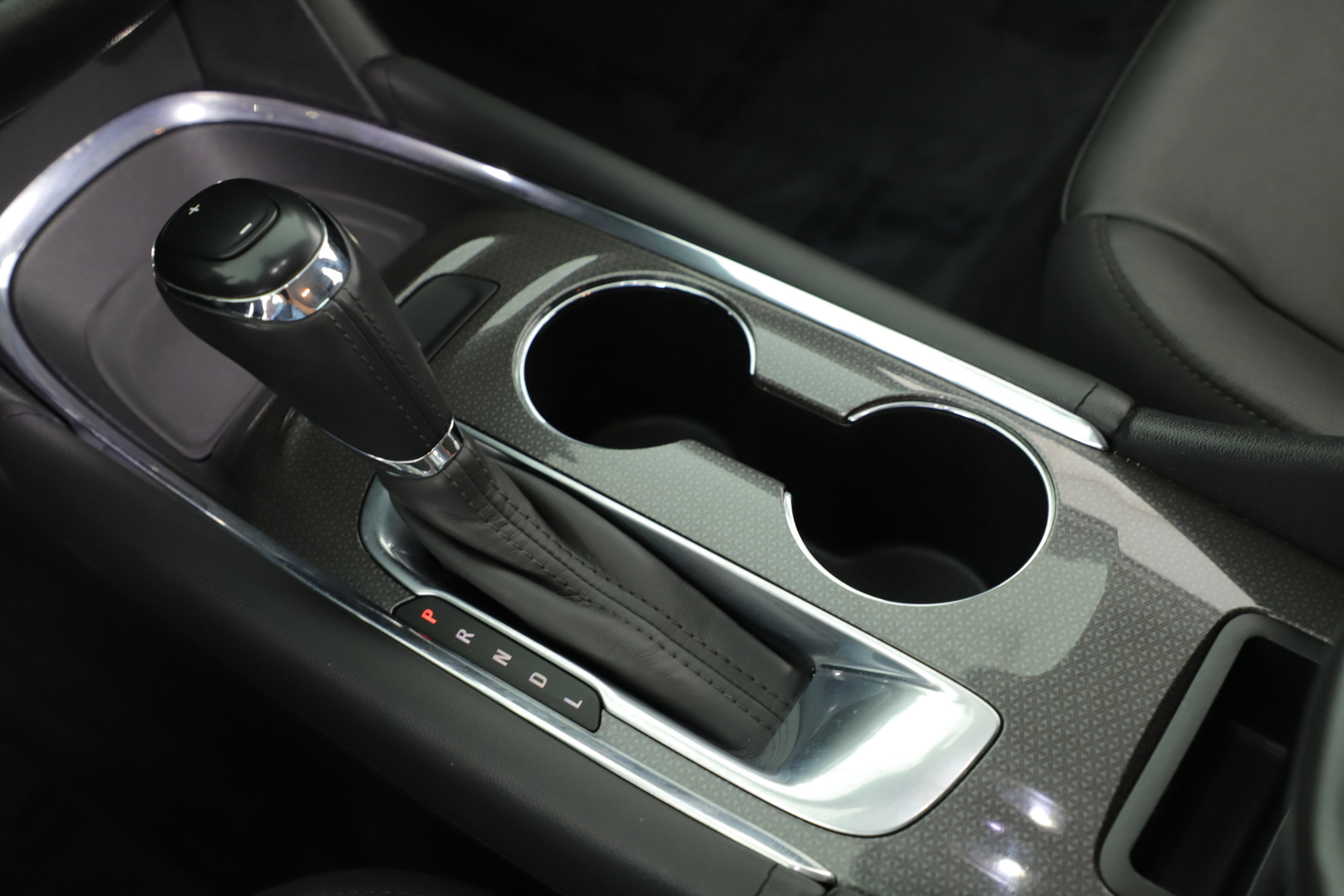 Used 2020 Chevrolet Malibu LT w/ Leather Package image 16