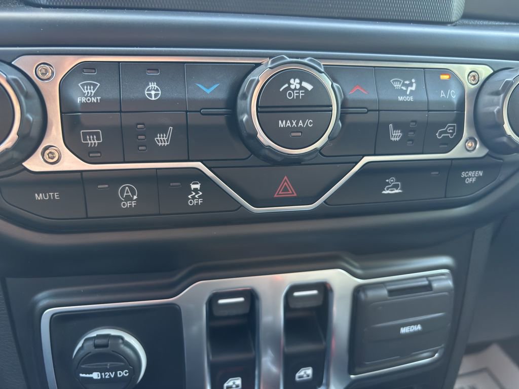 Used 2022 Jeep Wrangler Sport S image 26