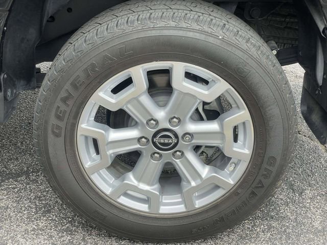 Used 2024 Nissan Titan SV w/ SV Convenience Package AWD/4WD image 11