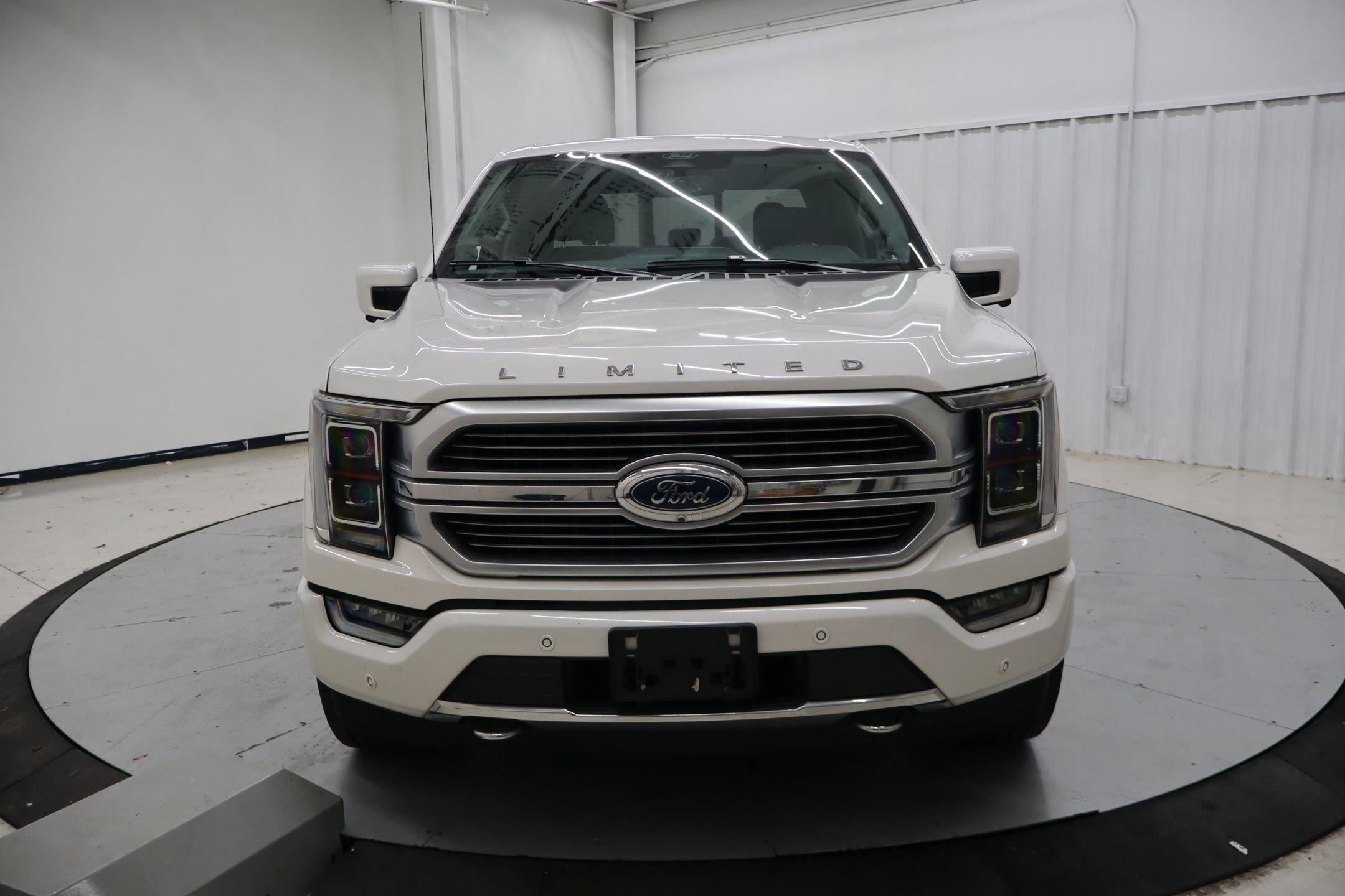 Certified 2021 Ford F150 Limited AWD/4WD image 9