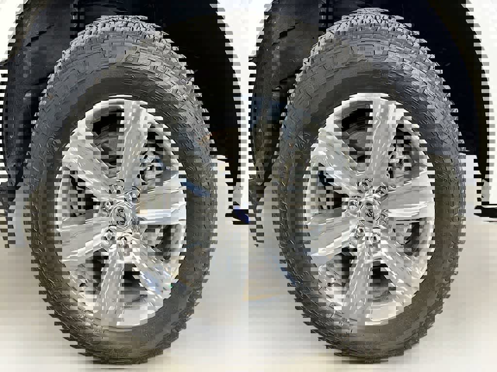 Certified 2020 Ford F150 Platinum w/ Equipment Group 701A Luxury image 11