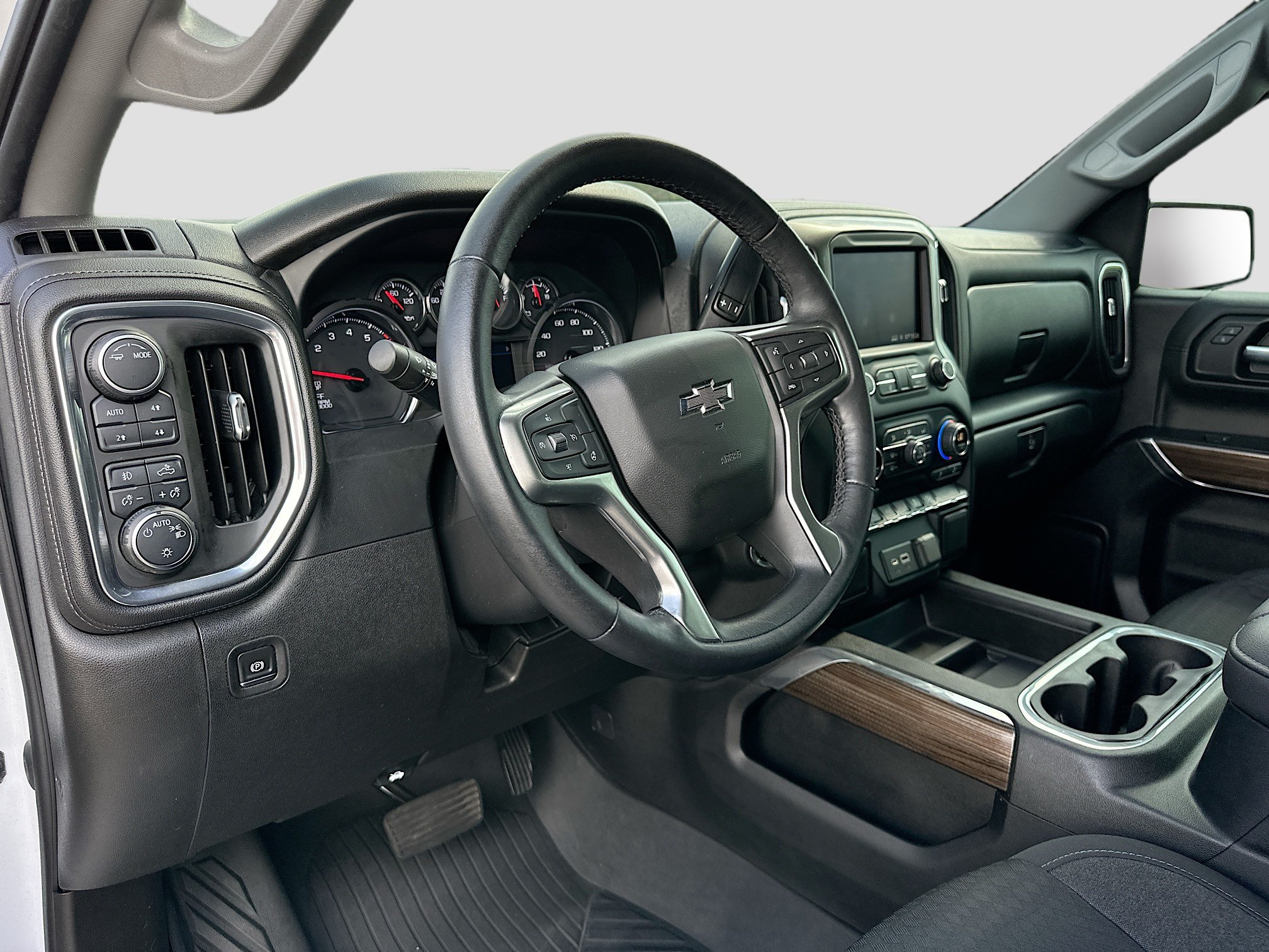Used 2021 Chevrolet Silverado 1500 LT Trail Boss w/ Bed Protection Package AWD/4WD image 9