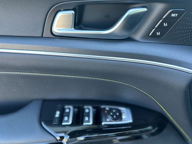 Used 2025 Kia K5 GT w/ GT1 Package image 14