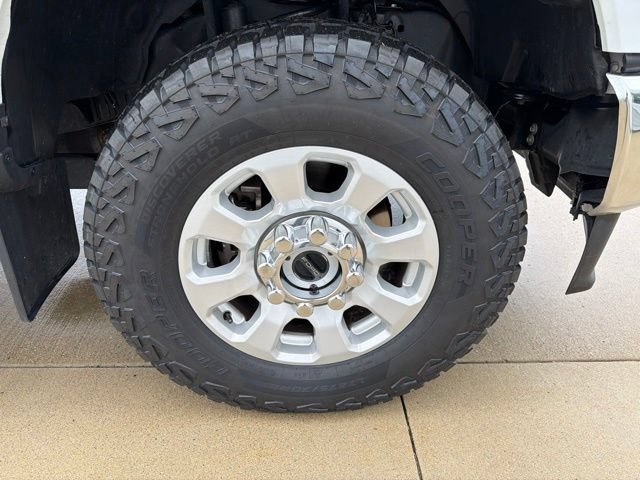 Certified 2023 Ford F350 XLT w/ 360-Degree Camera Package AWD/4WD image 10