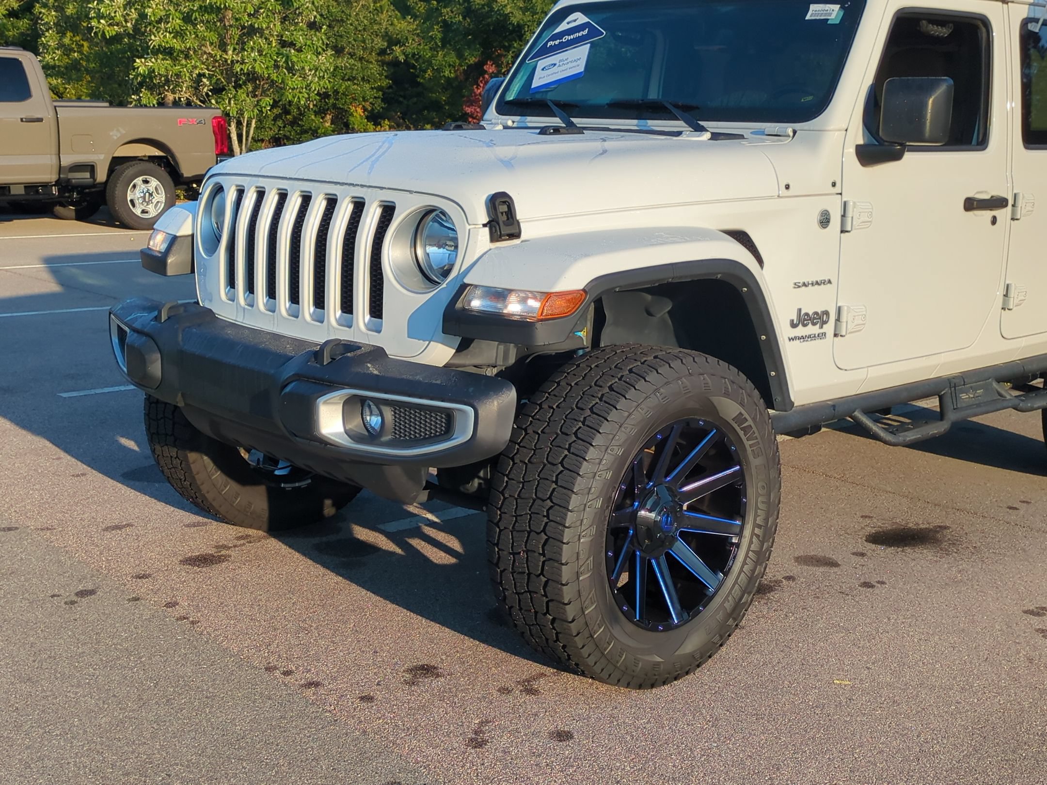 Used 2021 Jeep Wrangler Unlimited Sahara AWD/4WD image 10