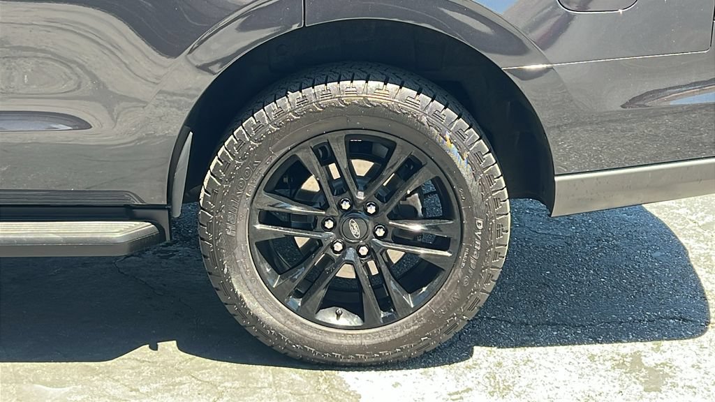 Certified 2024 Ford Expedition XLT RWD image 6
