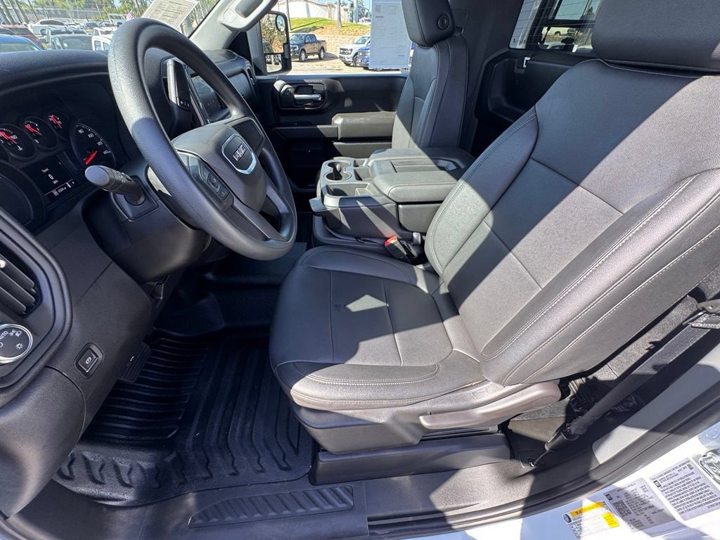 Used 2022 GMC Sierra 3500 Pro w/ Convenience Package AWD/4WD image 17