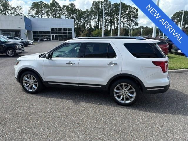 Certified 2018 Ford Explorer Limited FWD image 10