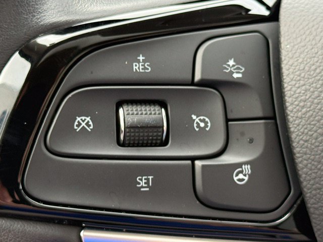 Used 2023 Buick Enclave Essence w/ Experience Buick Package AWD/4WD image 13