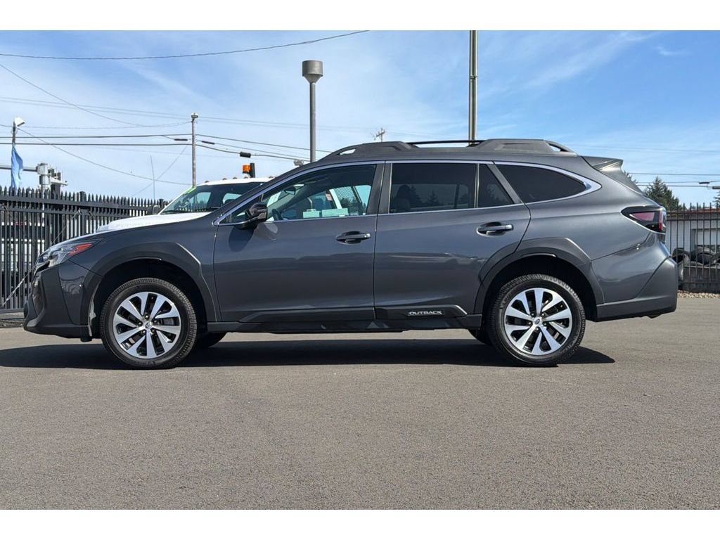 Used 2023 Subaru Outback Premium AWD/4WD image 8