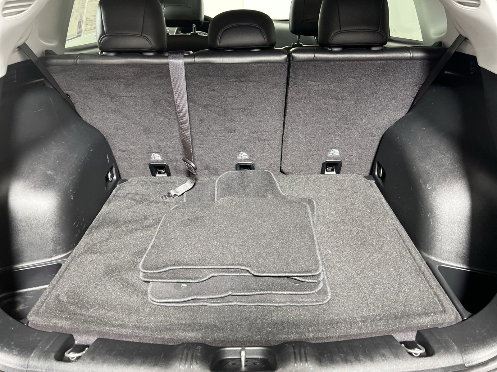 Used 2019 Jeep Compass Limited image 24