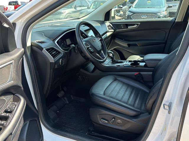 Certified 2018 Ford Edge SEL w/ Equipment Group 201A AWD/4WD image 10