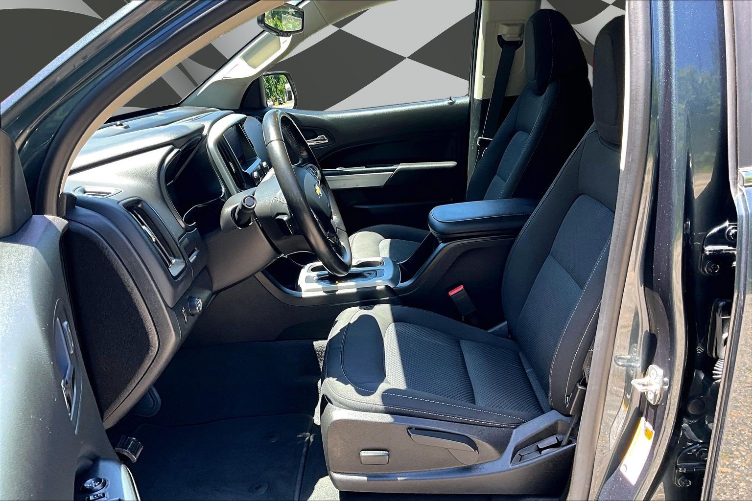 Used 2019 Chevrolet Colorado LT w/ LT Convenience Package RWD image 25