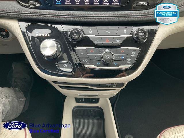 Used 2020 Chrysler Pacifica Limited FWD image 12