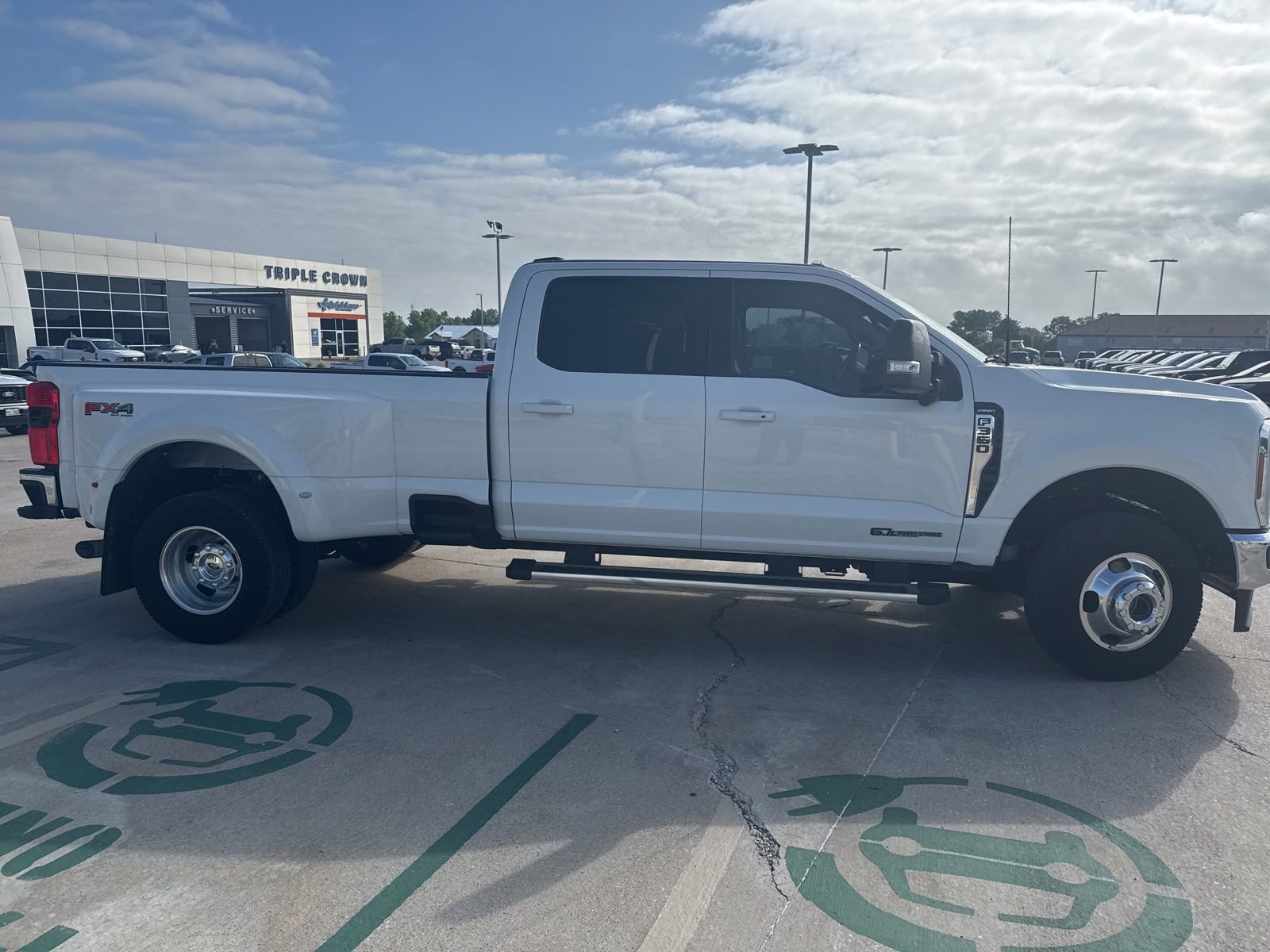 Certified 2024 Ford F350 Lariat w/ FX4 Off-Road Package AWD/4WD video 2