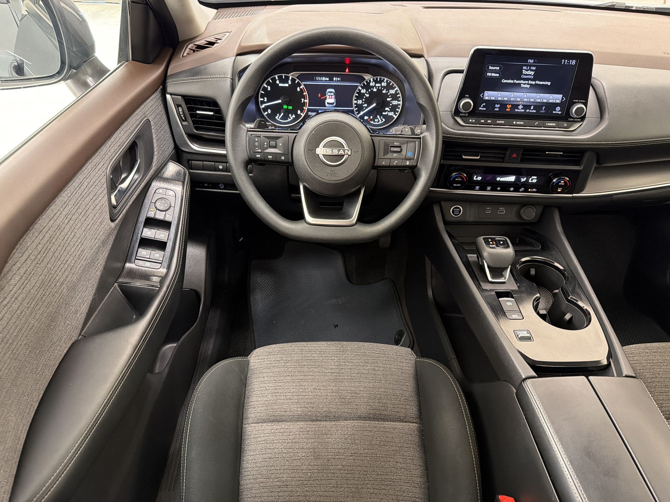 Used 2023 Nissan Rogue SV FWD image 28
