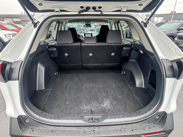 Used 2024 Toyota RAV4 LE image 21