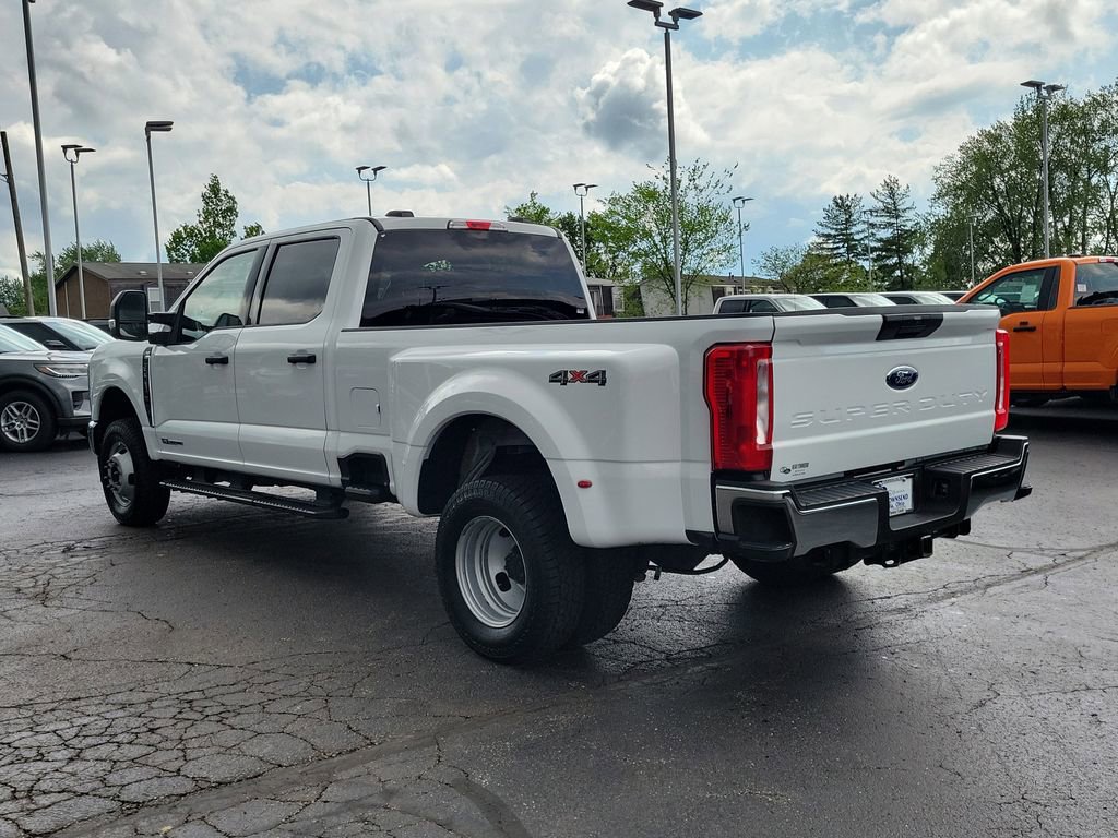 Certified 2025 Ford F350 XLT AWD/4WD image 6