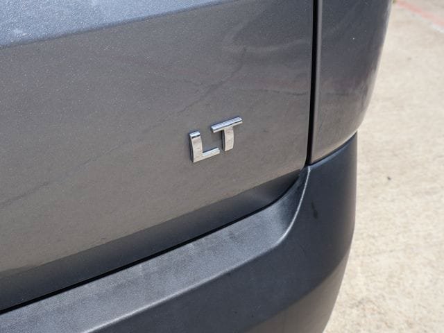 Used 2020 Chevrolet Traverse LT FWD image 33