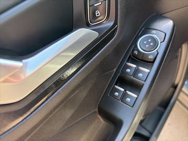 Certified 2022 Ford Escape SEL w/ SEL Stealth AWD Package image 17