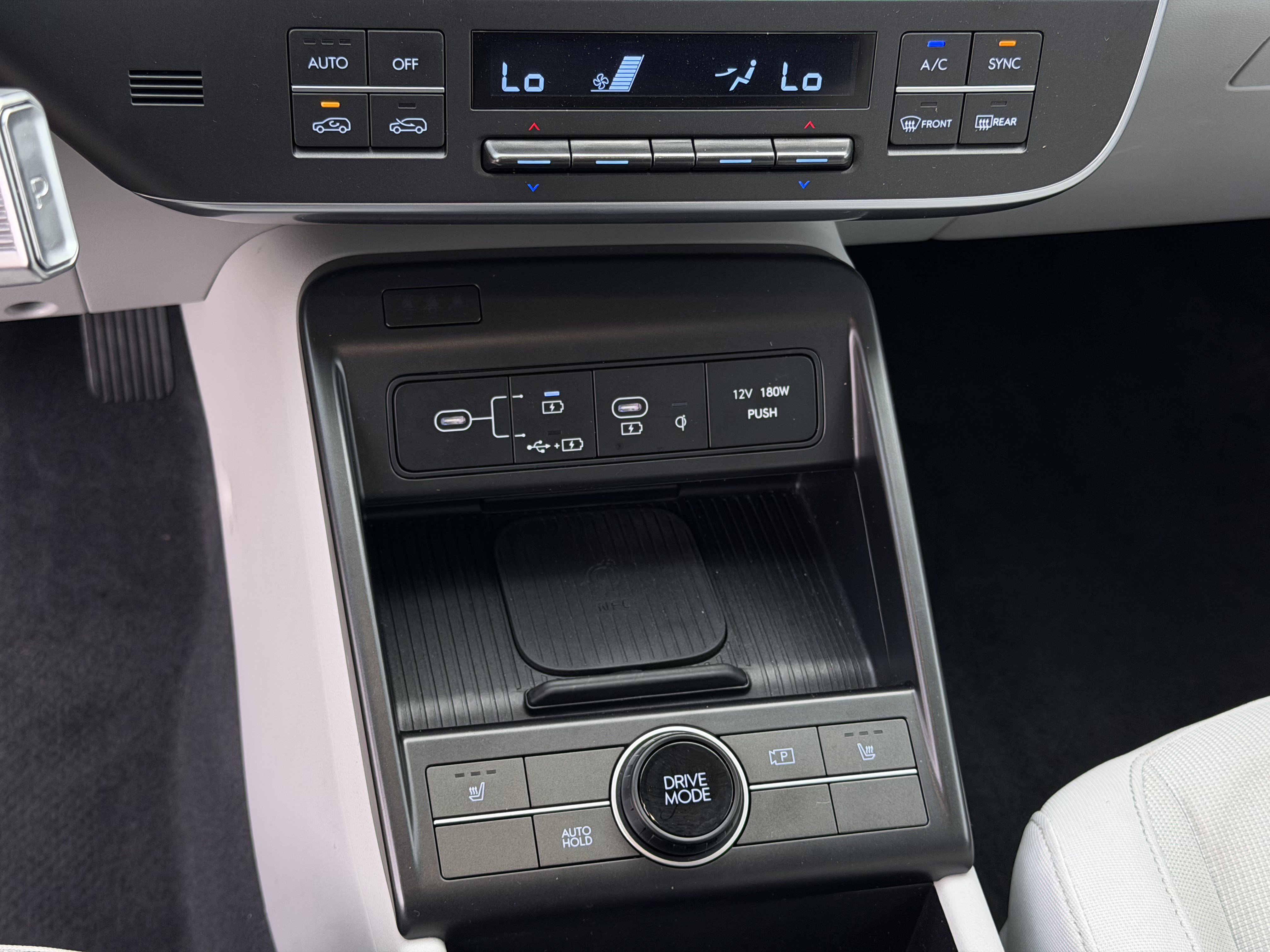 Used 2024 Hyundai Kona SEL w/ Convenience Package FWD image 20