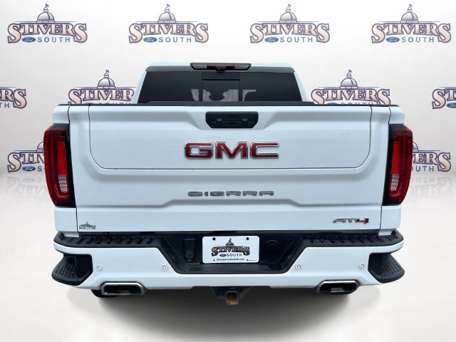 Used 2024 GMC Sierra 1500 AT4 w/ Technology Package AWD/4WD image 4