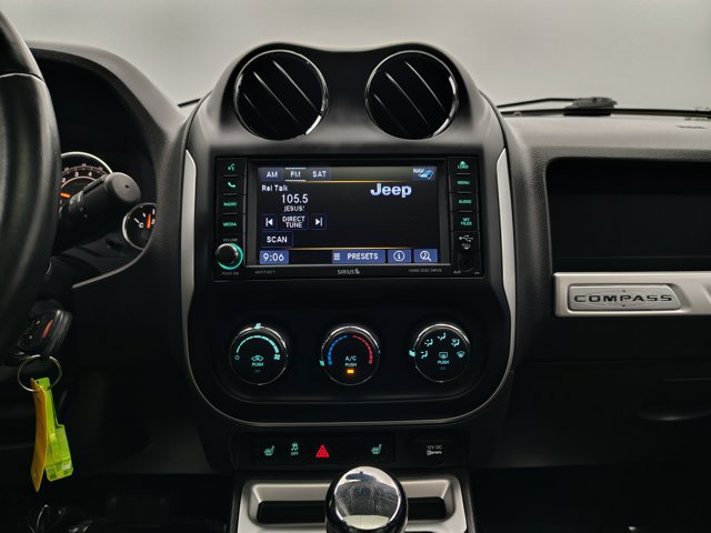 Used 2017 Jeep Compass High Altitude AWD/4WD image 31