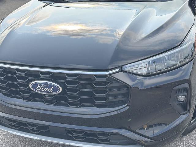 Certified 2024 Ford Escape ST-Line Select w/ Tech Pack #2 AWD/4WD image 11