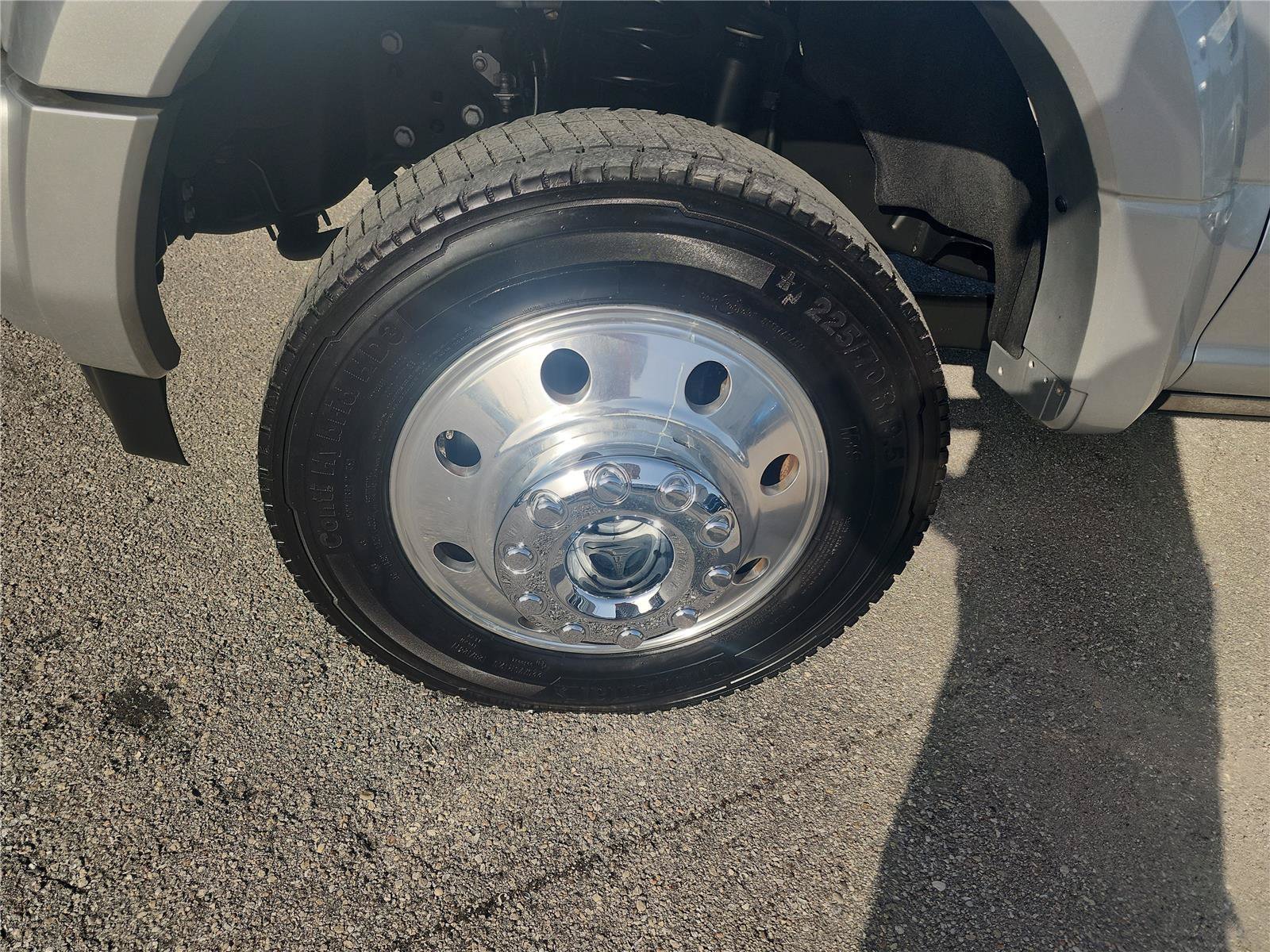 Certified 2019 Ford F450 Platinum w/ Platinum Ultimate Package AWD/4WD image 10