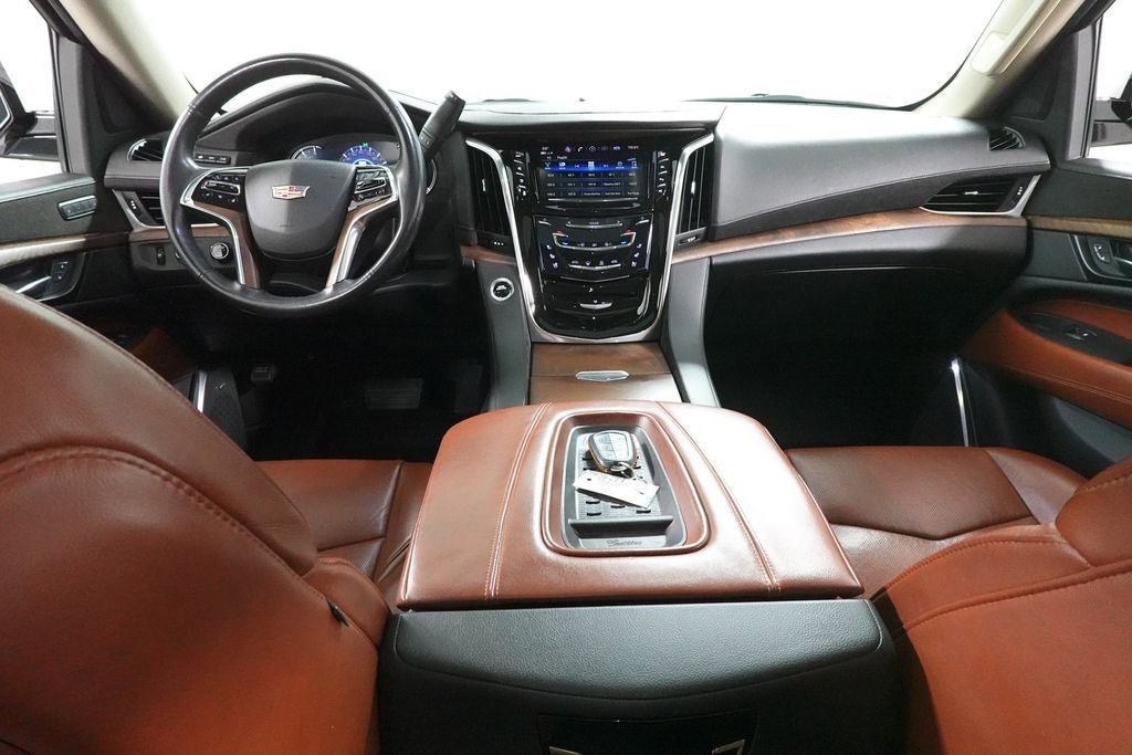 Used 2020 Cadillac Escalade Luxury AWD/4WD image 11