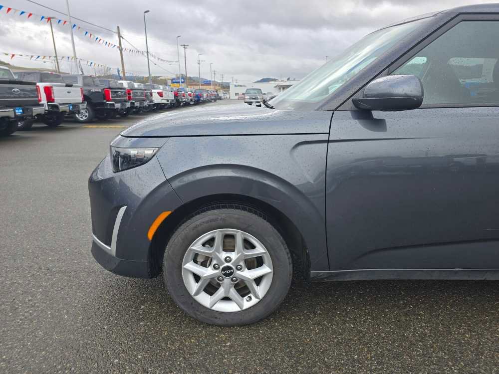 Used 2023 Kia Soul LX w/ Option Group 015 image 18