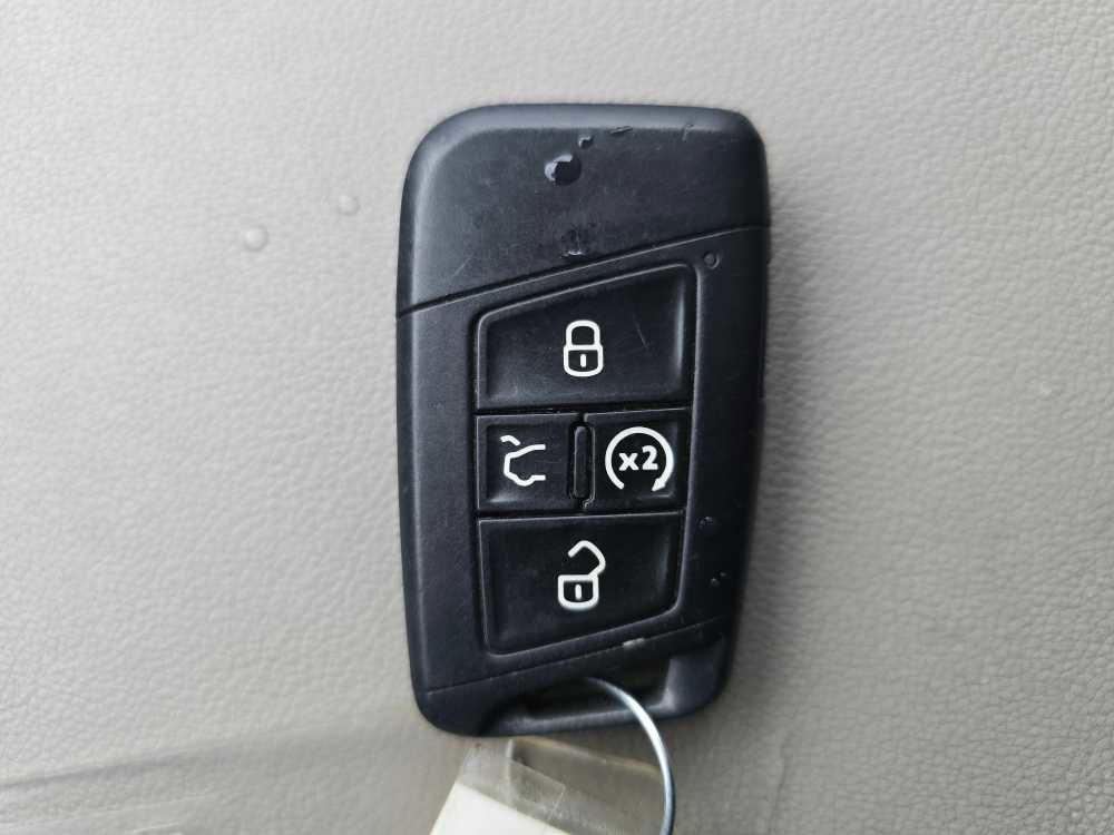 Used 2019 Volkswagen Atlas SEL Premium image 22