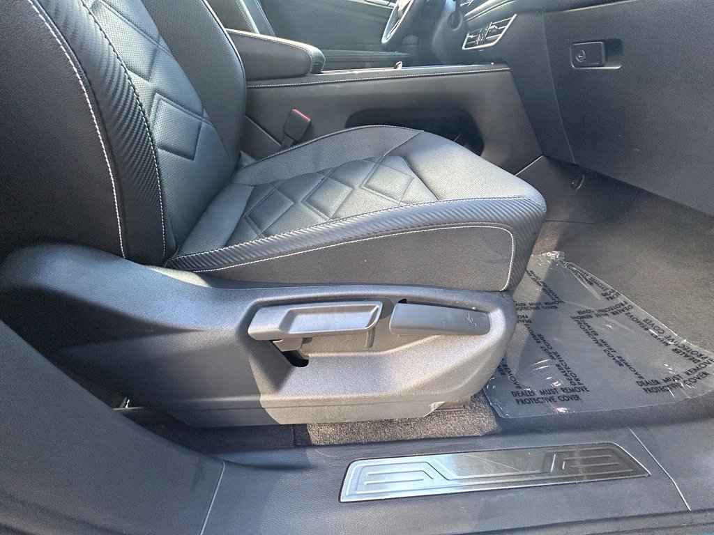 Used 2026 Volkswagen Atlas Cross Sport SE FWD image 23