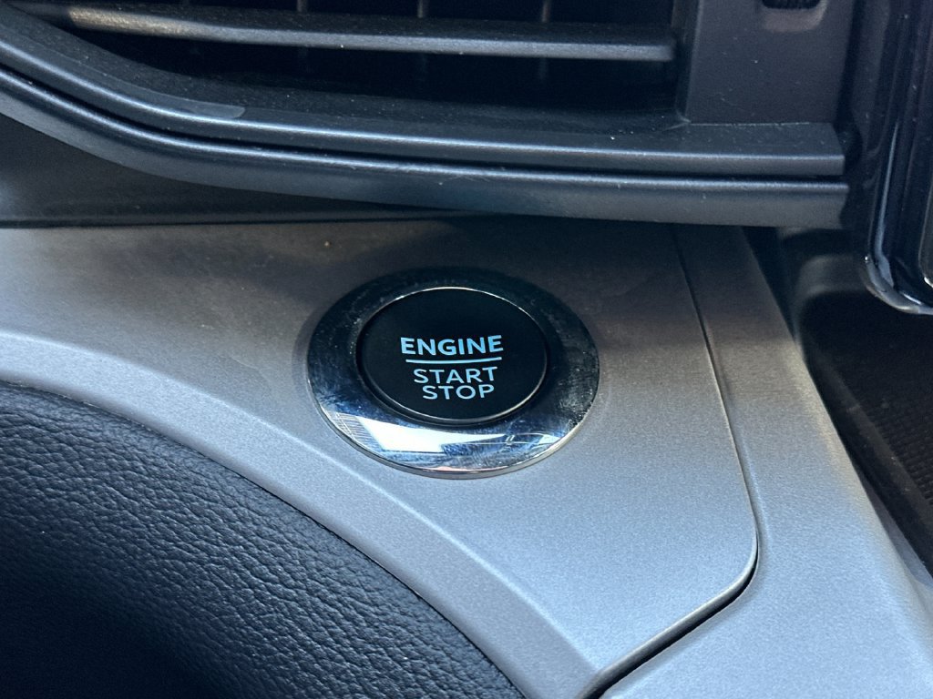 Certified 2023 Ford Explorer XLT RWD image 20
