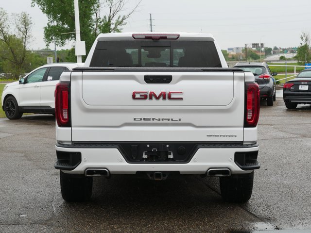 Used 2023 GMC Sierra 1500 Denali w/ Technology Package AWD/4WD image 4