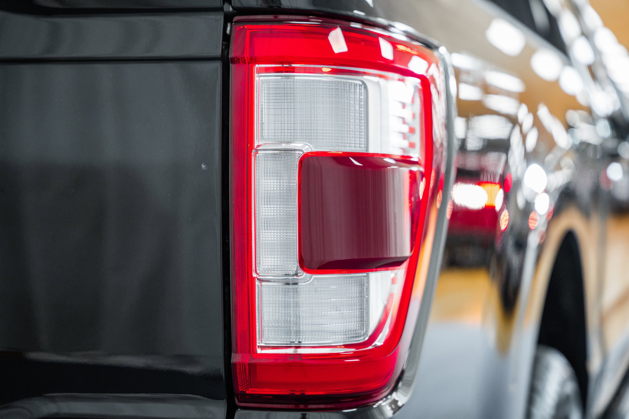 Certified 2023 Ford F150 Lariat w/ Equipment Group 502A High image 19