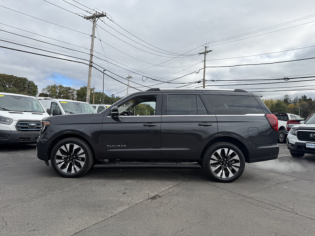 Certified 2025 Ford Expedition Platinum w/ Driver's Package AWD/4WD image 3