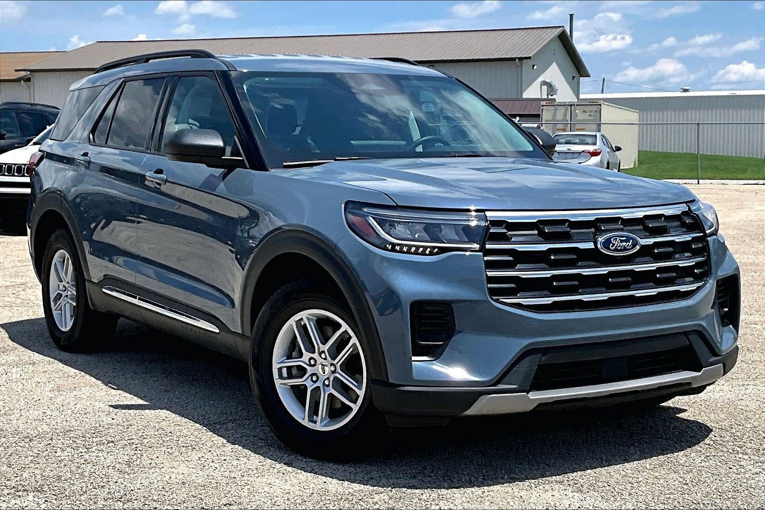 Certified 2025 Ford Explorer Active AWD/4WD image 37