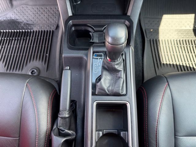 Used 2021 Toyota Tacoma TRD Off-Road image 18