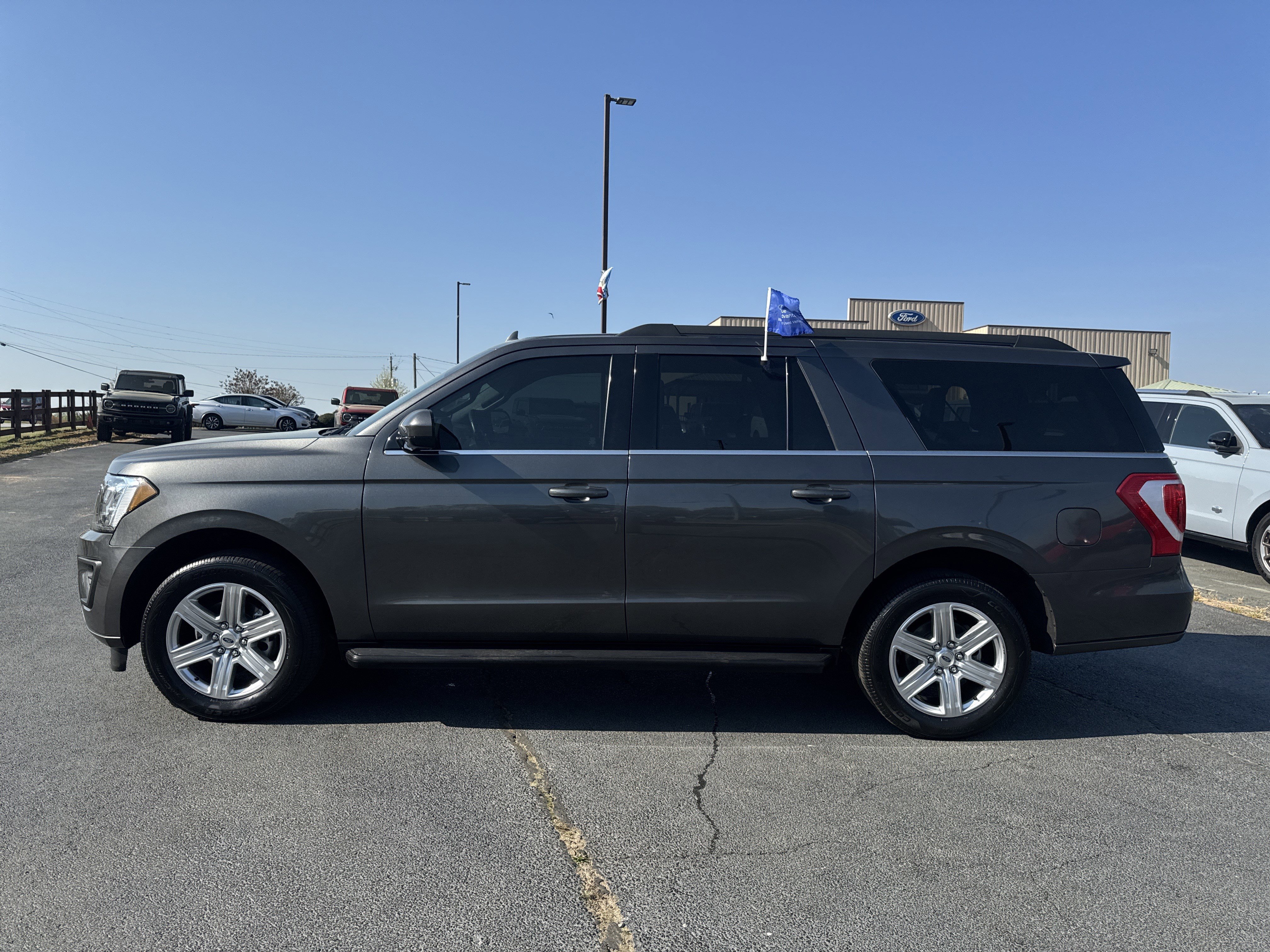 Certified 2021 Ford Expedition Max XLT image 8