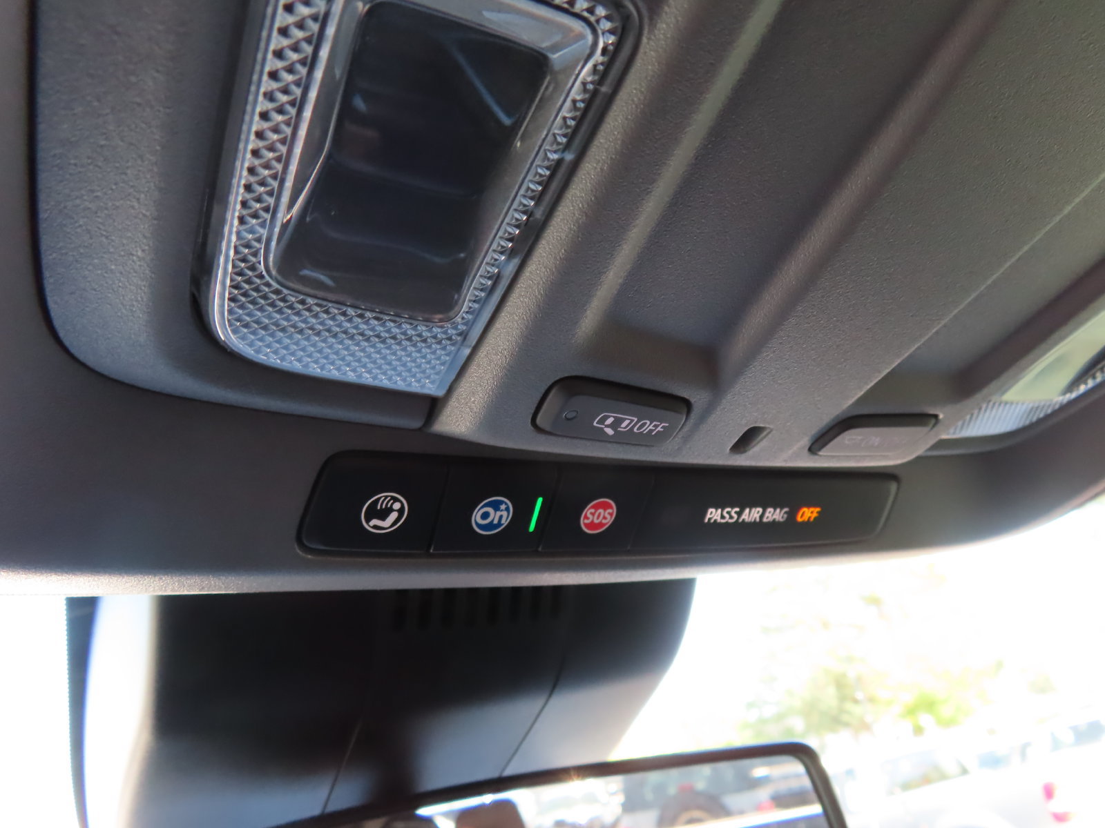 Used 2024 Chevrolet Silverado 1500 LT AWD/4WD image 9