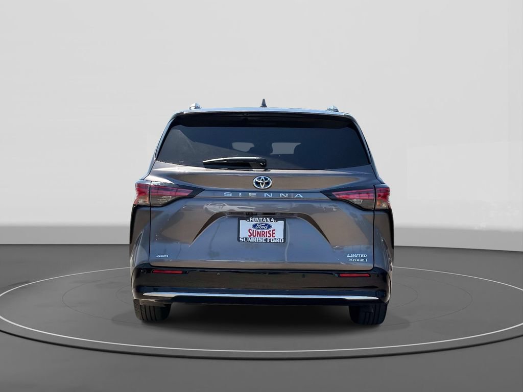 Used 2022 Toyota Sienna Limited AWD/4WD image 6
